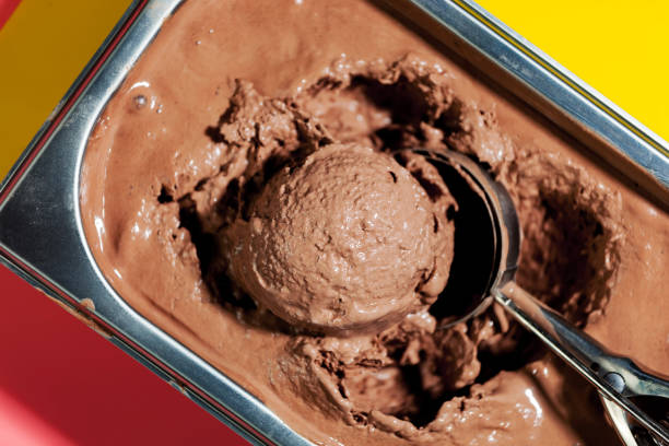 istock Ice cream balls with a spoon. 1492721223