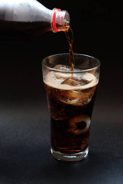 cola soda - drink sport cola can imagens e fotografias de stock