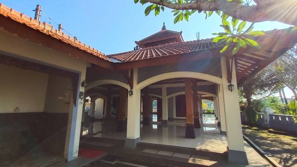 istock Modern Mosque with Indonesian Traditional Design 1492758694