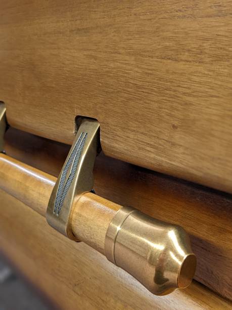 istock Oak Funeral Coffin Casket Handel 1492802194