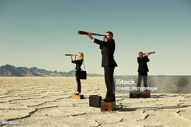 Foto de Previsão De Negócios e mais fotos de stock de Procurar - Procurar, Recrutamento, Ir Adiante