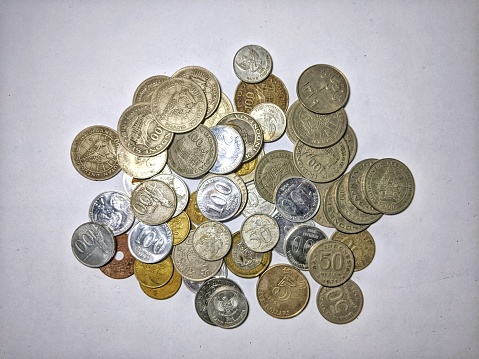 Australian coins neatly arranged. Click to see more...