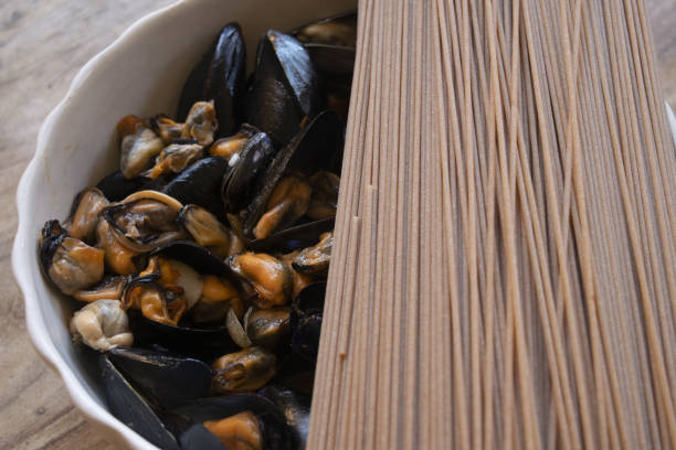istock wholemeal spaghetti with peppered mussels 1492918481