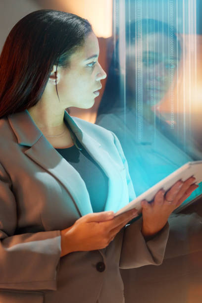 Code overlay, business woman and tablet data of a it worker with crypto coding and programmer work. Information technology graphic, digital cybersecurity and 3d programming in a office on tech superposición de código, mujer de negocios y datos de tableta de un trabajador de ti con codificación criptográfica y trabajo de programador. gráfica de tecnología de la información, ciberseguridad digital y programación 3d en una oficina sobre tec