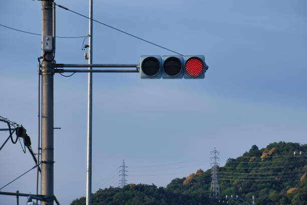 regras de trânsito param sinal vermelho - dont walk signal - fotografias e filmes do acervo