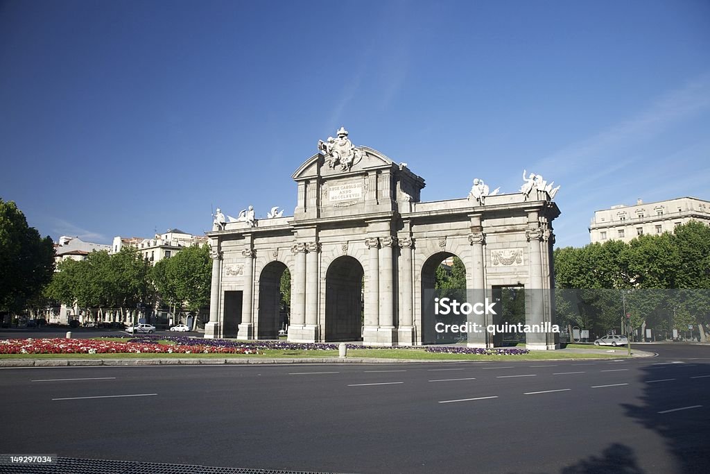 Porta de Alcalá square - Foto de stock de Porta de Alcalá royalty-free