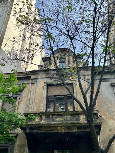 istock Old building in Belgrade, Serbia 1492977125