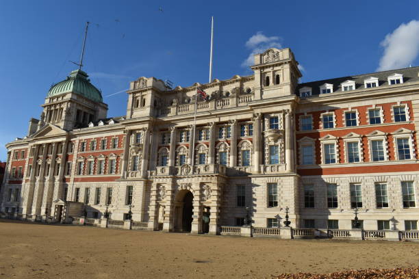 istock Sunny day horse guards building London. 1492979941