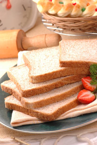istock Serving a variety of bread, pizza, donuts, pastry and bakery 1492982417