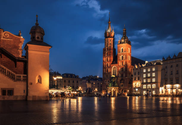 istock Main Market Square in Krakow, Poland 1492985008