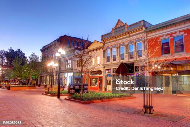 Pearl Street In Downtown Boulder Stock Photo - Download Image Now - Boulder - Colorado, Colorado, Shopping Mall