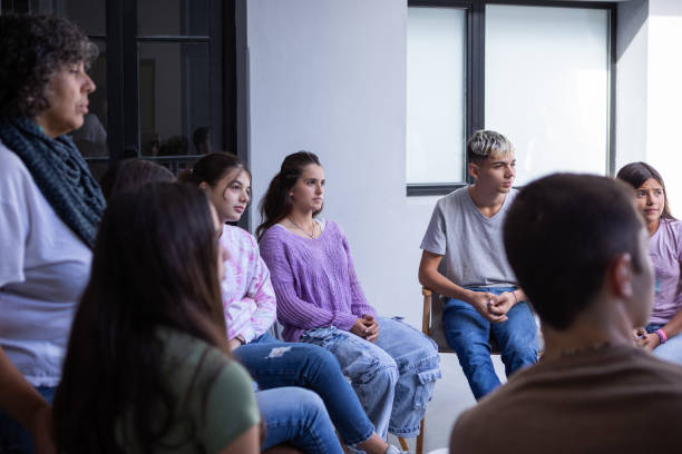istock Teenager support group - Mental Health 1493074120