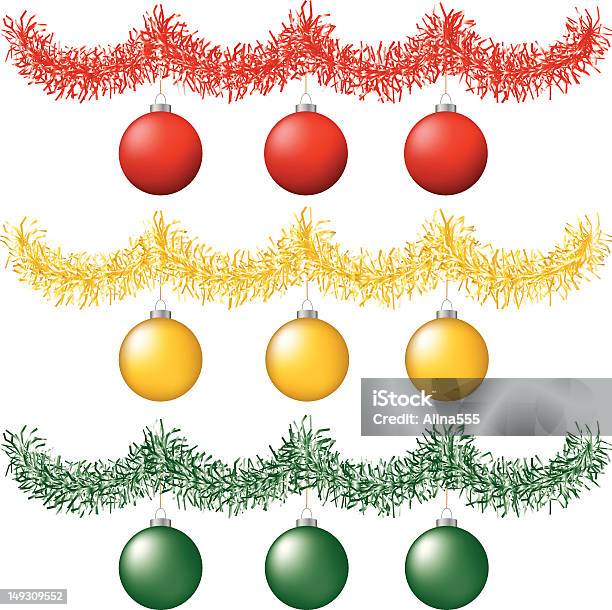 Ouropel Com Bolas De Natal - Arte vetorial de stock e mais imagens de Amarelo - Amarelo, Bola de Árvore de Natal, Decoração de Natal