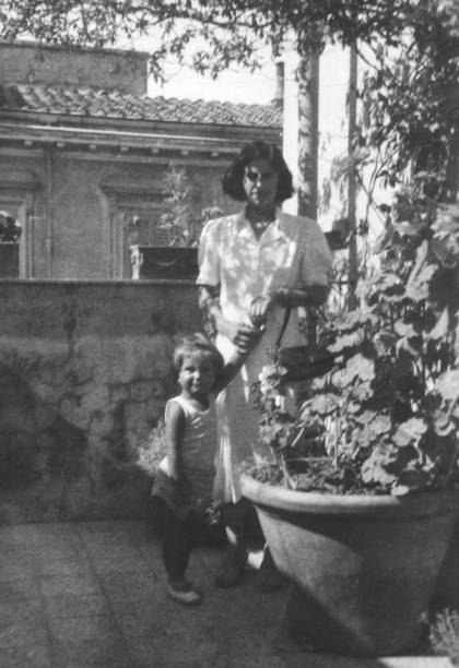 istock Family in 1952. 1493105319