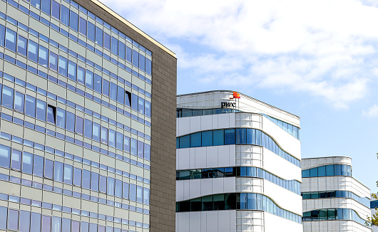 Pwc Building Model Modern Pwc Office Building Stock Photo - Download Image Now ...