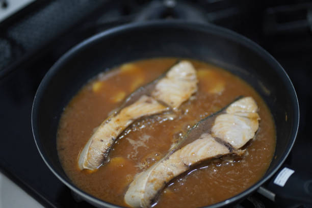 istock How to make yellowtail boiled in miso 1493215555