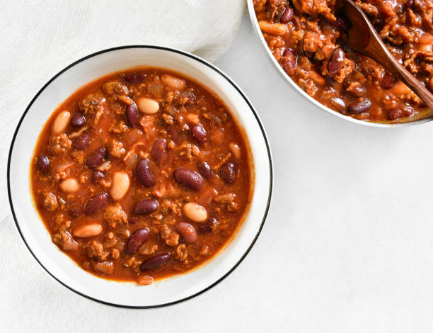istock Stewed beans with ground beef, jalapeno pepper and bacon 1493226100
