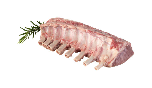 흰 배경에 고립된 신선한 돼지 갈비에는 클리핑 경로가 있습니다 - rack of lamb 뉴스 사진 이미지