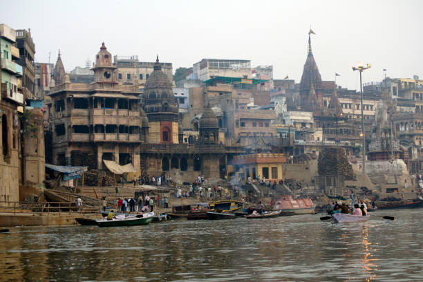istock Crematorium on the Ganjes River, Benares, Varanasi, India 1493240019