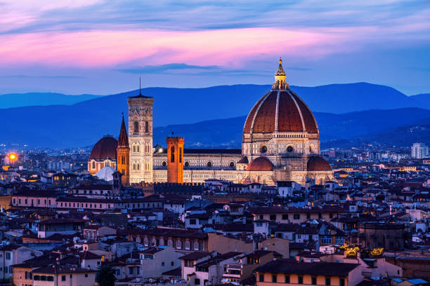 istock Cattedrale di Santa Maria del Fiore 1493254601