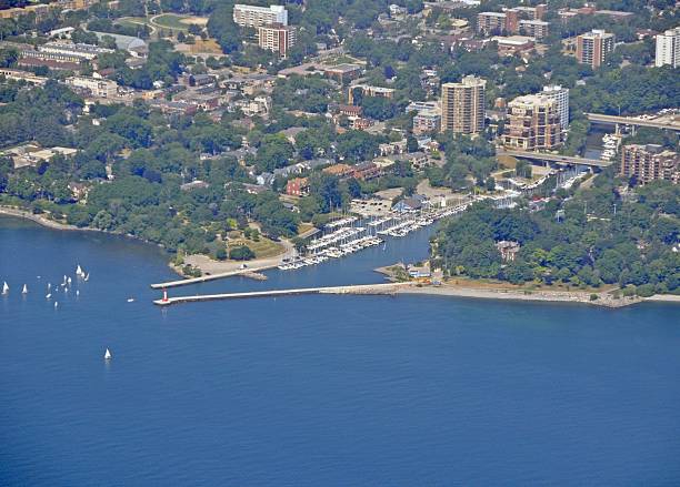 istock Oakville harbor marina 149333886