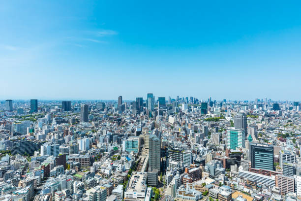 view of tokyo from high-rise lounge - mor imagens e fotografias de stock