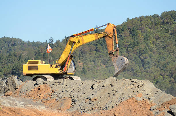Trackhoe Crawler 20+ Caterpillar Track Hoe Stock Photos, Pictures & Royalty-Free Images ...