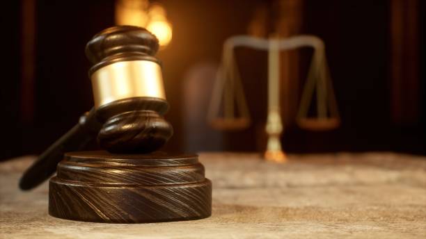 legal system - old fashioned concept - supremo tribunal imagens e fotografias de stock