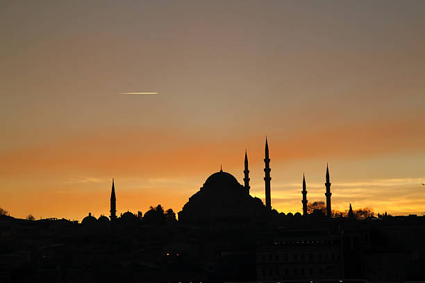 istock suleymaniye mosque silhoutted,istanbul 149349667