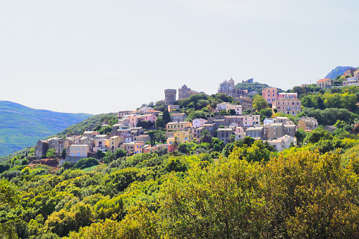 Bettolace is one of the most beautiful mountain villages in Cap Corse with several historical monuments: a 15th century Genoese tower, the imposing church of Sant'Agnellu and another old church.