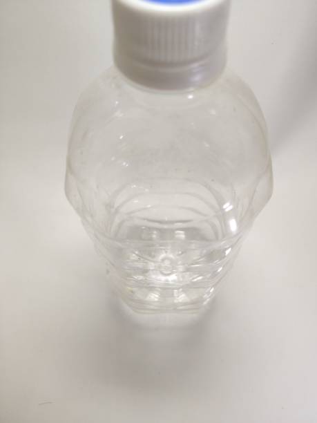 istock economical 500 ml bottle of kale 1493647852