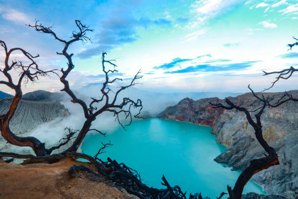 istock Panorama of Ijen's Crater 1493658798