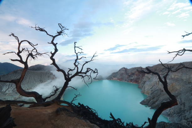 istock Panorama of Ijen's Crater 1493659087