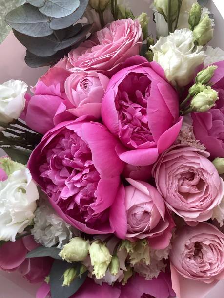 istock bouquet of peonies 1493709882