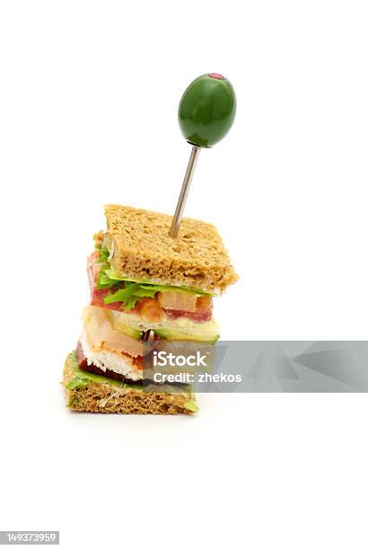 Photo libre de droit de Encas De Style Club Sandwich Bacon Laitue Et Tomate banque d'images et plus d'images libres de droit de Fond blanc