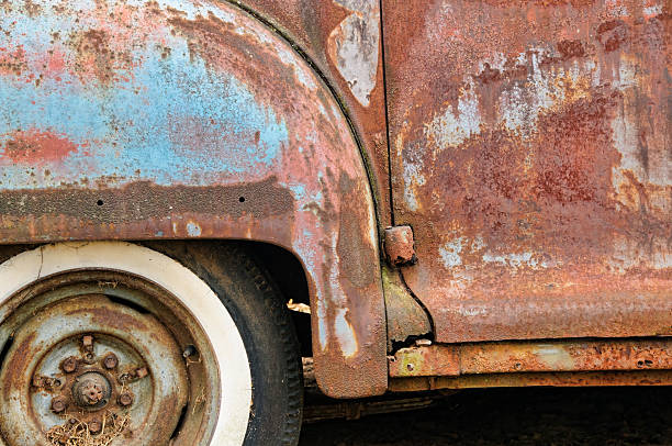 istock Side rear of an old rusted car 149378060