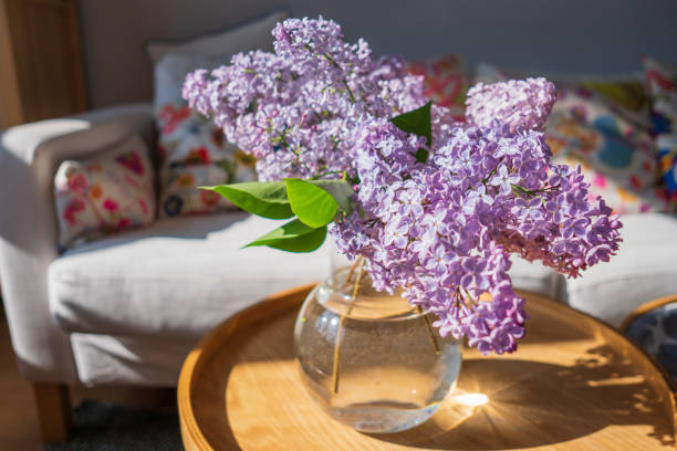 istock A flower bouquet indoors 1493785922