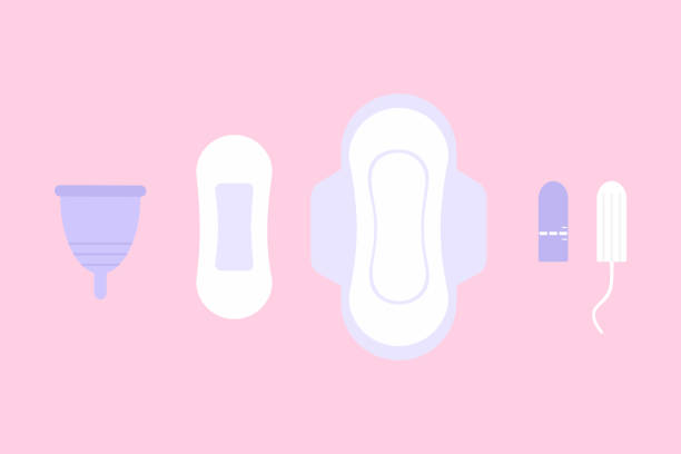 менструальные продукты с менструальной чашей, гигиеническими прокладками и тампонами. менструальный цикл и средства женской гигиены - sanitary napkin stock illustrations