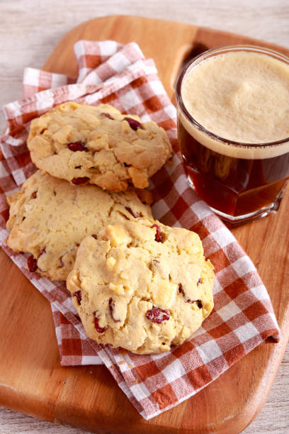 istock white chocolate and cranberry cookies 1493825699