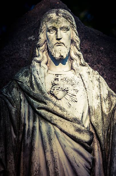 istock Statue of Jesus Christ 149385341