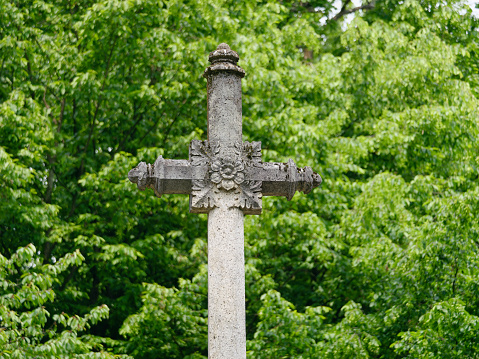 クロアチアザプレシッチのイェラチッチ家の霊廟の上にある十字架のクローズアップ カトリックのストックフォトや画像を多数ご用意 カトリック