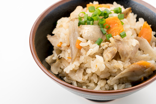 Rice cooked with chicken and burdock root