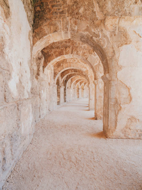 amfiteatr aspendos, antalya, turcja - aspendos construction architecture outdoors zdjęcia i obrazy z banku zdjęć