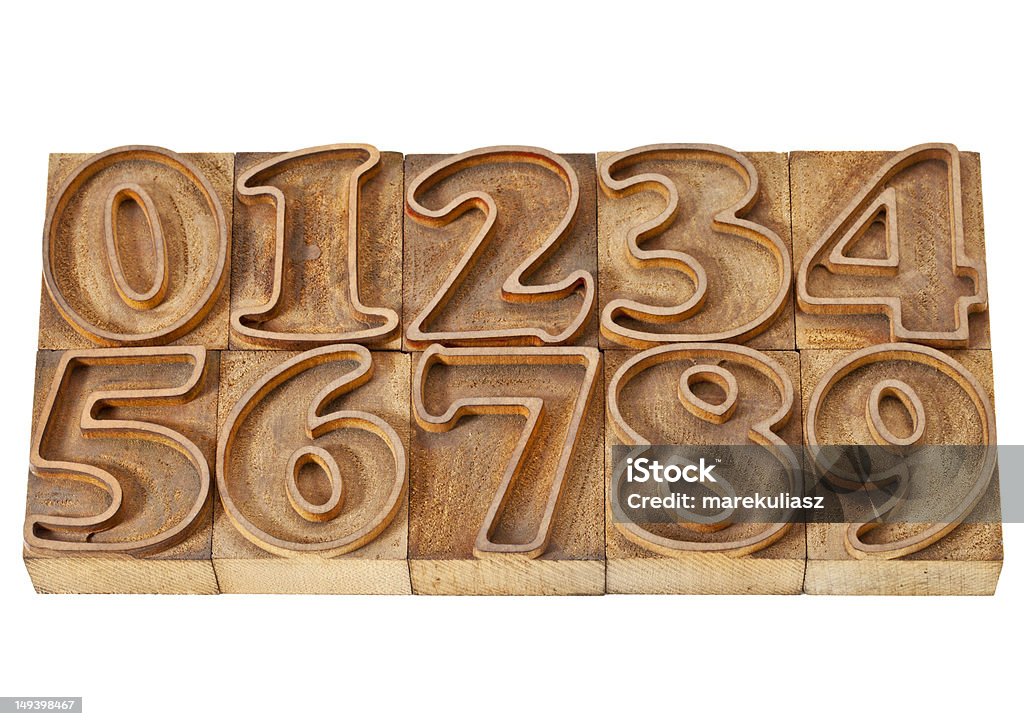Descrito números em madeira tipo - Foto de stock de Fundo Branco royalty-free