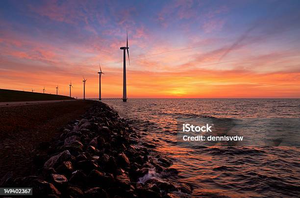 Pedras E Turbinas - Fotografias de stock e mais imagens de Ao Ar Livre - Ao Ar Livre, Beleza natural, Clima