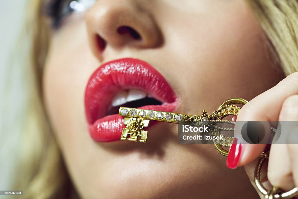 Close-up of 입술모양, 골드 키 - 로열티 프리 다이아몬드 스톡 사진