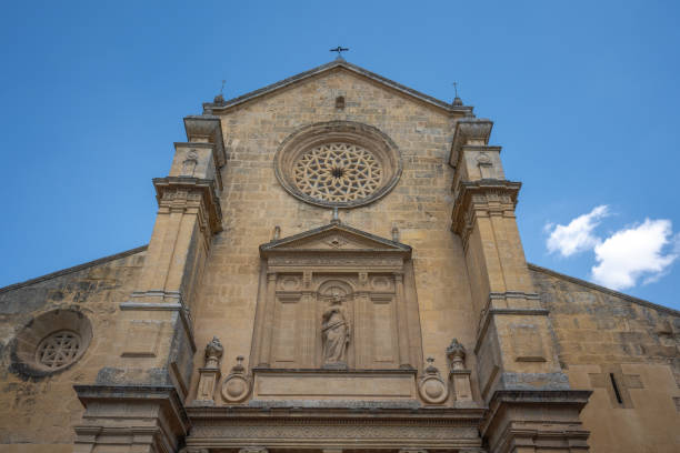 basílica de san pedro - rota das igrejas fernandinas - córdoba, andaluzia, espanha - st peters basilica - fotografias e filmes do acervo