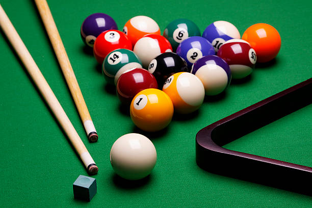 composição de bilhar - pool game imagens e fotografias de stock