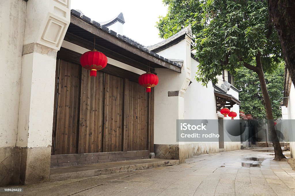 Tranquila comida china tradicional alley. - Foto de stock de Acera libre de derechos