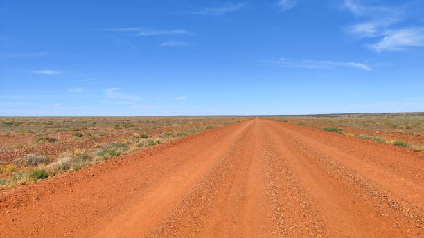 ao longo da pista de oodnadatta no sul da austrália - 11892 - fotografias e filmes do acervo